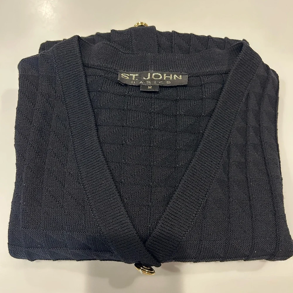St.John basic Black Knit - Picture 5 of 5